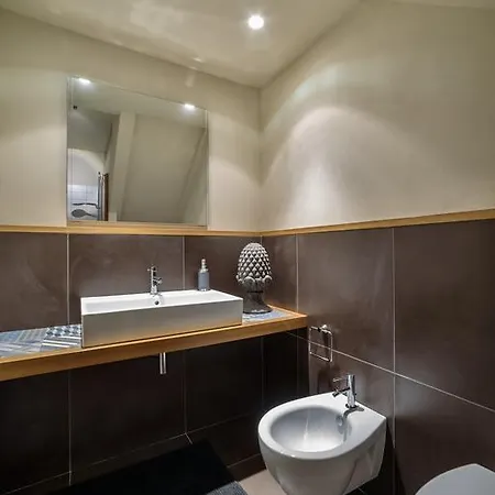 Appartamenti Con Vista - Pomelia Apartment
